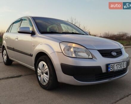 Сірий Кіа Ріо, об'ємом двигуна 1.4 л та пробігом 148 тис. км за 4950 $, фото 16 на Automoto.ua