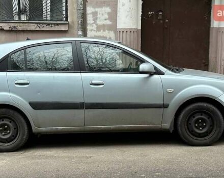 Сірий Кіа Ріо, об'ємом двигуна 1.4 л та пробігом 212 тис. км за 3500 $, фото 4 на Automoto.ua