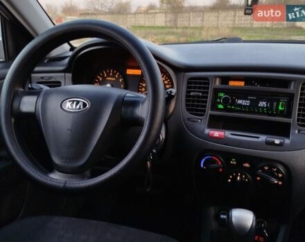 Сірий Кіа Ріо, об'ємом двигуна 1.4 л та пробігом 148 тис. км за 4950 $, фото 18 на Automoto.ua