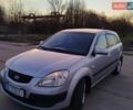 Сірий Кіа Ріо, об'ємом двигуна 1.4 л та пробігом 148 тис. км за 4950 $, фото 7 на Automoto.ua