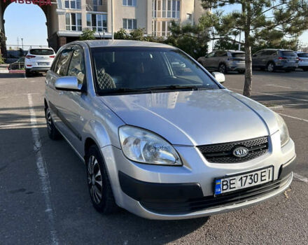 Серый Киа Рио, объемом двигателя 1.4 л и пробегом 146 тыс. км за 5700 $, фото 8 на Automoto.ua