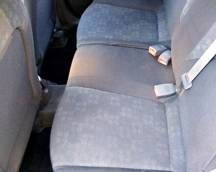 Сірий Кіа Ріо, об'ємом двигуна 1.4 л та пробігом 225 тис. км за 4500 $, фото 6 на Automoto.ua