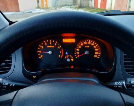 Серый Киа Рио, объемом двигателя 1.4 л и пробегом 1470 тыс. км за 5500 $, фото 1 на Automoto.ua