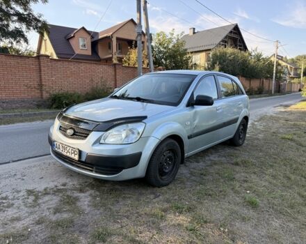Сірий Кіа Ріо, об'ємом двигуна 1.4 л та пробігом 217 тис. км за 3406 $, фото 5 на Automoto.ua