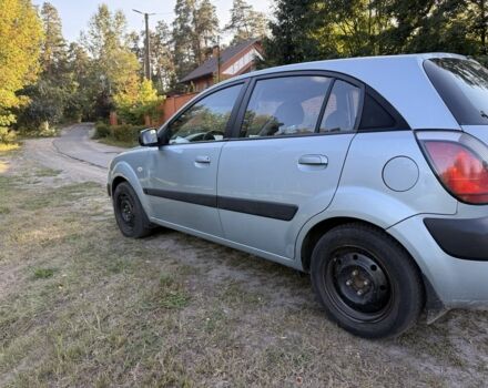 Сірий Кіа Ріо, об'ємом двигуна 1.4 л та пробігом 217 тис. км за 3406 $, фото 2 на Automoto.ua
