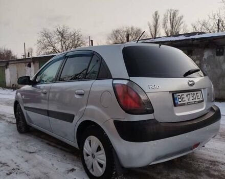 Серый Киа Рио, объемом двигателя 1.4 л и пробегом 146 тыс. км за 5500 $, фото 17 на Automoto.ua