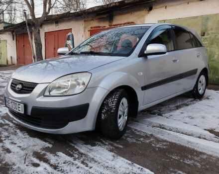 Серый Киа Рио, объемом двигателя 1.4 л и пробегом 147 тыс. км за 5500 $, фото 9 на Automoto.ua