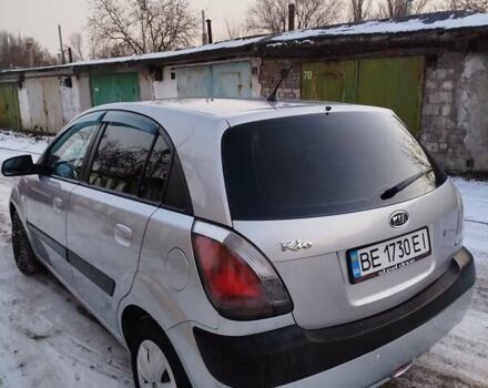 Серый Киа Рио, объемом двигателя 1.4 л и пробегом 146 тыс. км за 5500 $, фото 22 на Automoto.ua