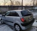 Серый Киа Рио, объемом двигателя 1.4 л и пробегом 147 тыс. км за 5500 $, фото 3 на Automoto.ua