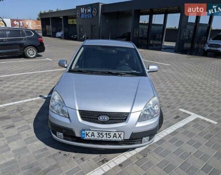 Серый Киа Рио, объемом двигателя 1.4 л и пробегом 177 тыс. км за 4650 $, фото 2 на Automoto.ua