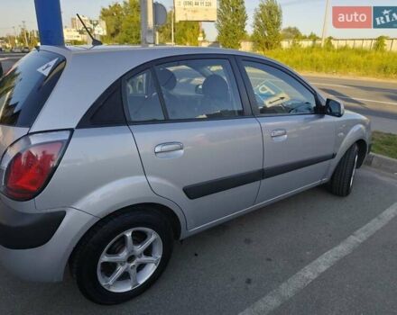Сірий Кіа Ріо, об'ємом двигуна 1.4 л та пробігом 140 тис. км за 6400 $, фото 19 на Automoto.ua