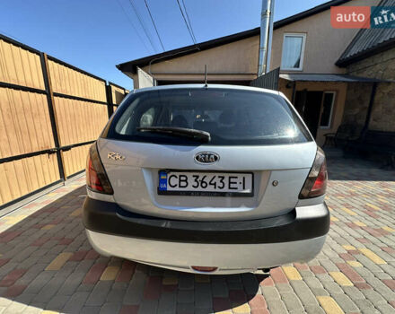 Сірий Кіа Ріо, об'ємом двигуна 1.4 л та пробігом 223 тис. км за 4900 $, фото 8 на Automoto.ua