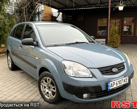 Серый Киа Рио, объемом двигателя 1.4 л и пробегом 17800 тыс. км за 3300 $, фото 5 на Automoto.ua