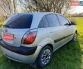 Серый Киа Рио, объемом двигателя 1.4 л и пробегом 220 тыс. км за 3700 $, фото 16 на Automoto.ua