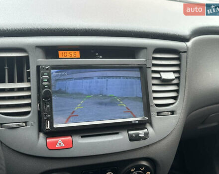 Серый Киа Рио, объемом двигателя 1.4 л и пробегом 223 тыс. км за 4700 $, фото 42 на Automoto.ua