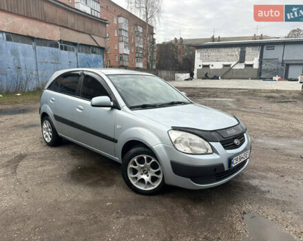 Серый Киа Рио, объемом двигателя 1.4 л и пробегом 223 тыс. км за 4700 $, фото 5 на Automoto.ua