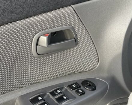 Сірий Кіа Ріо, об'ємом двигуна 1.4 л та пробігом 3 тис. км за 4700 $, фото 5 на Automoto.ua