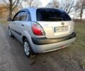Сірий Кіа Ріо, об'ємом двигуна 1.4 л та пробігом 227 тис. км за 4000 $, фото 7 на Automoto.ua