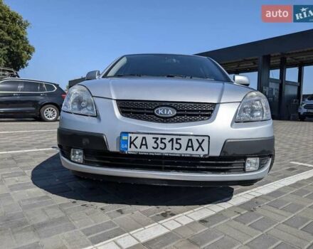 Серый Киа Рио, объемом двигателя 1.4 л и пробегом 177 тыс. км за 4650 $, фото 8 на Automoto.ua