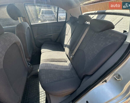 Сірий Кіа Ріо, об'ємом двигуна 1.4 л та пробігом 223 тис. км за 4900 $, фото 34 на Automoto.ua