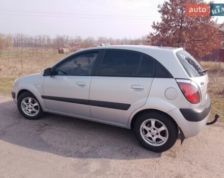 Сірий Кіа Ріо, об'ємом двигуна 1.4 л та пробігом 119 тис. км за 5500 $, фото 6 на Automoto.ua