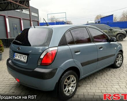 Серый Киа Рио, объемом двигателя 1.4 л и пробегом 17800 тыс. км за 3300 $, фото 3 на Automoto.ua