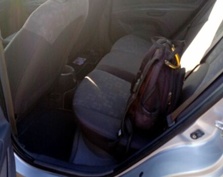 Серый Киа Рио, объемом двигателя 1.4 л и пробегом 135 тыс. км за 5300 $, фото 3 на Automoto.ua