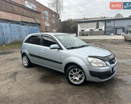 Серый Киа Рио, объемом двигателя 1.4 л и пробегом 223 тыс. км за 4700 $, фото 6 на Automoto.ua