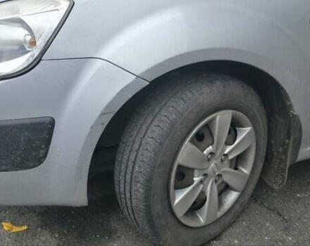 Серый Киа Рио, объемом двигателя 1.4 л и пробегом 130 тыс. км за 4500 $, фото 10 на Automoto.ua