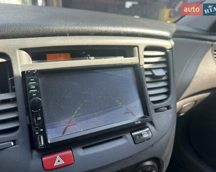 Сірий Кіа Ріо, об'ємом двигуна 1.4 л та пробігом 223 тис. км за 4900 $, фото 26 на Automoto.ua