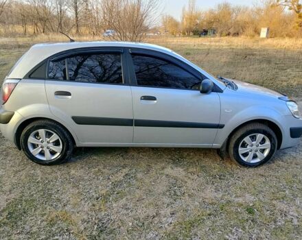 Сірий Кіа Ріо, об'ємом двигуна 1.4 л та пробігом 227 тис. км за 4000 $, фото 6 на Automoto.ua