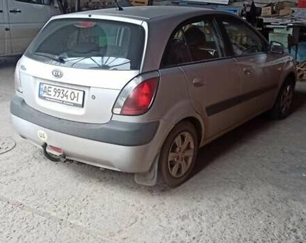 Серый Киа Рио, объемом двигателя 1.4 л и пробегом 220 тыс. км за 4200 $, фото 1 на Automoto.ua