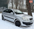 Сірий Кіа Ріо, об'ємом двигуна 1.34 л та пробігом 196 тис. км за 5300 $, фото 4 на Automoto.ua