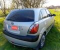 Серый Киа Рио, объемом двигателя 1.4 л и пробегом 225 тыс. км за 3800 $, фото 5 на Automoto.ua