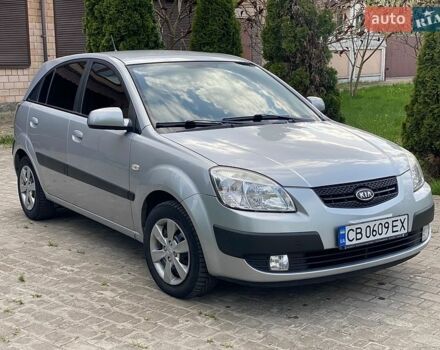 Серый Киа Рио, объемом двигателя 1.4 л и пробегом 188 тыс. км за 4600 $, фото 3 на Automoto.ua