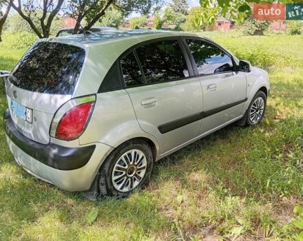 Серый Киа Рио, объемом двигателя 1.4 л и пробегом 220 тыс. км за 3699 $, фото 5 на Automoto.ua