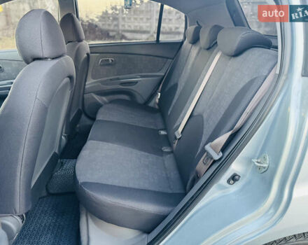 Серый Киа Рио, объемом двигателя 1.4 л и пробегом 190 тыс. км за 6200 $, фото 12 на Automoto.ua