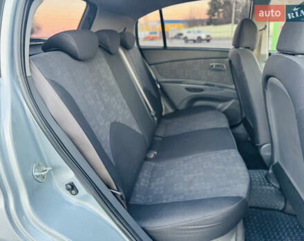 Серый Киа Рио, объемом двигателя 1.4 л и пробегом 190 тыс. км за 6200 $, фото 13 на Automoto.ua