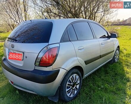 Серый Киа Рио, объемом двигателя 1.4 л и пробегом 220 тыс. км за 3699 $, фото 16 на Automoto.ua