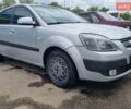 Серый Киа Рио, объемом двигателя 1.4 л и пробегом 270 тыс. км за 4000 $, фото 1 на Automoto.ua