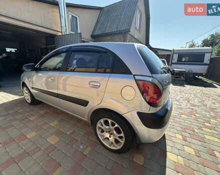 Сірий Кіа Ріо, об'ємом двигуна 1.4 л та пробігом 223 тис. км за 4900 $, фото 6 на Automoto.ua