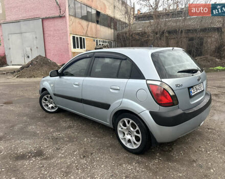 Серый Киа Рио, объемом двигателя 1.4 л и пробегом 223 тыс. км за 4700 $, фото 17 на Automoto.ua