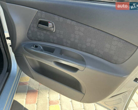 Сірий Кіа Ріо, об'ємом двигуна 1.4 л та пробігом 223 тис. км за 4900 $, фото 18 на Automoto.ua