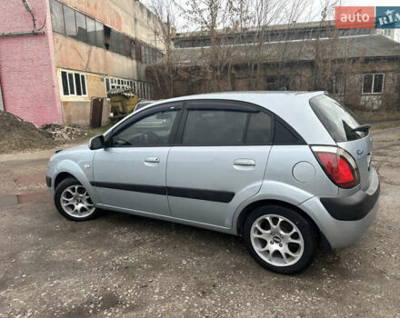Серый Киа Рио, объемом двигателя 1.4 л и пробегом 223 тыс. км за 4700 $, фото 18 на Automoto.ua