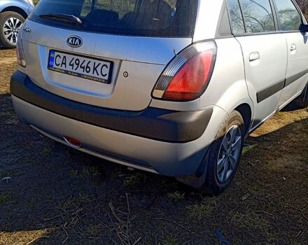 Серый Киа Рио, объемом двигателя 1.4 л и пробегом 135 тыс. км за 5300 $, фото 2 на Automoto.ua