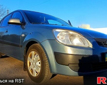 Сірий Кіа Ріо, об'ємом двигуна 1.4 л та пробігом 357 тис. км за 3800 $, фото 4 на Automoto.ua