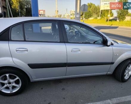 Сірий Кіа Ріо, об'ємом двигуна 1.4 л та пробігом 140 тис. км за 6400 $, фото 18 на Automoto.ua