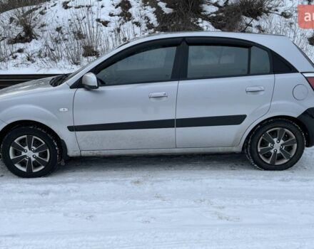 Серый Киа Рио, объемом двигателя 1.4 л и пробегом 271 тыс. км за 4500 $, фото 4 на Automoto.ua