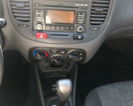 Серый Киа Рио, объемом двигателя 1.4 л и пробегом 87 тыс. км за 6800 $, фото 5 на Automoto.ua