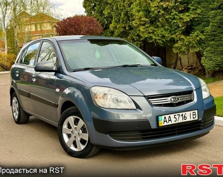 Сірий Кіа Ріо, об'ємом двигуна 1.4 л та пробігом 152 тис. км за 7000 $, фото 4 на Automoto.ua